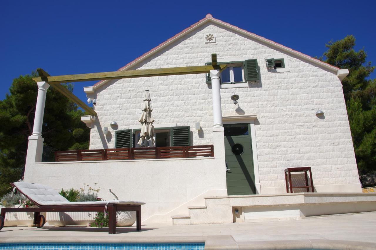 Holiday Home Nevista Sumartin Zewnętrze zdjęcie