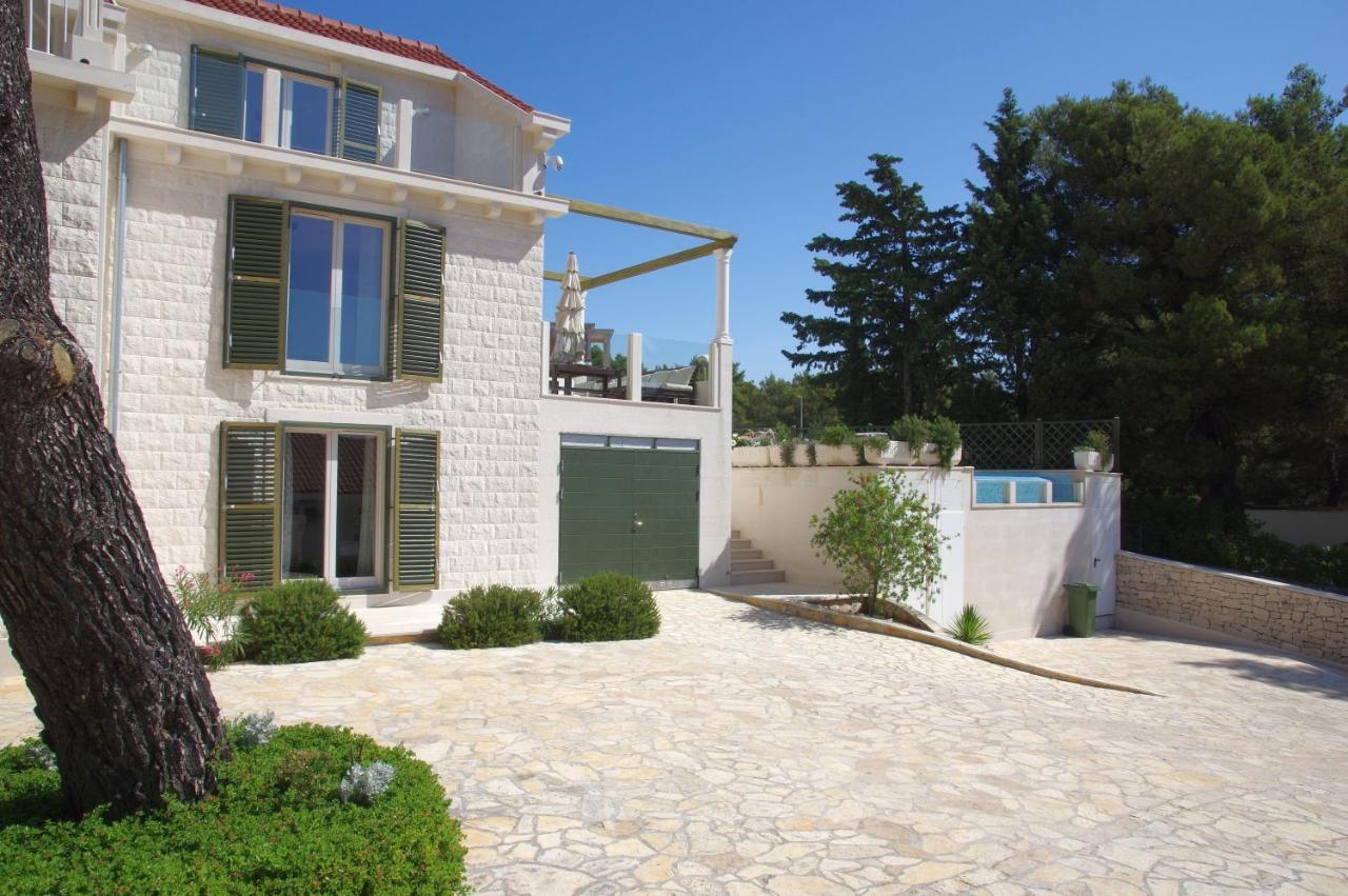 Holiday Home Nevista Sumartin Zewnętrze zdjęcie