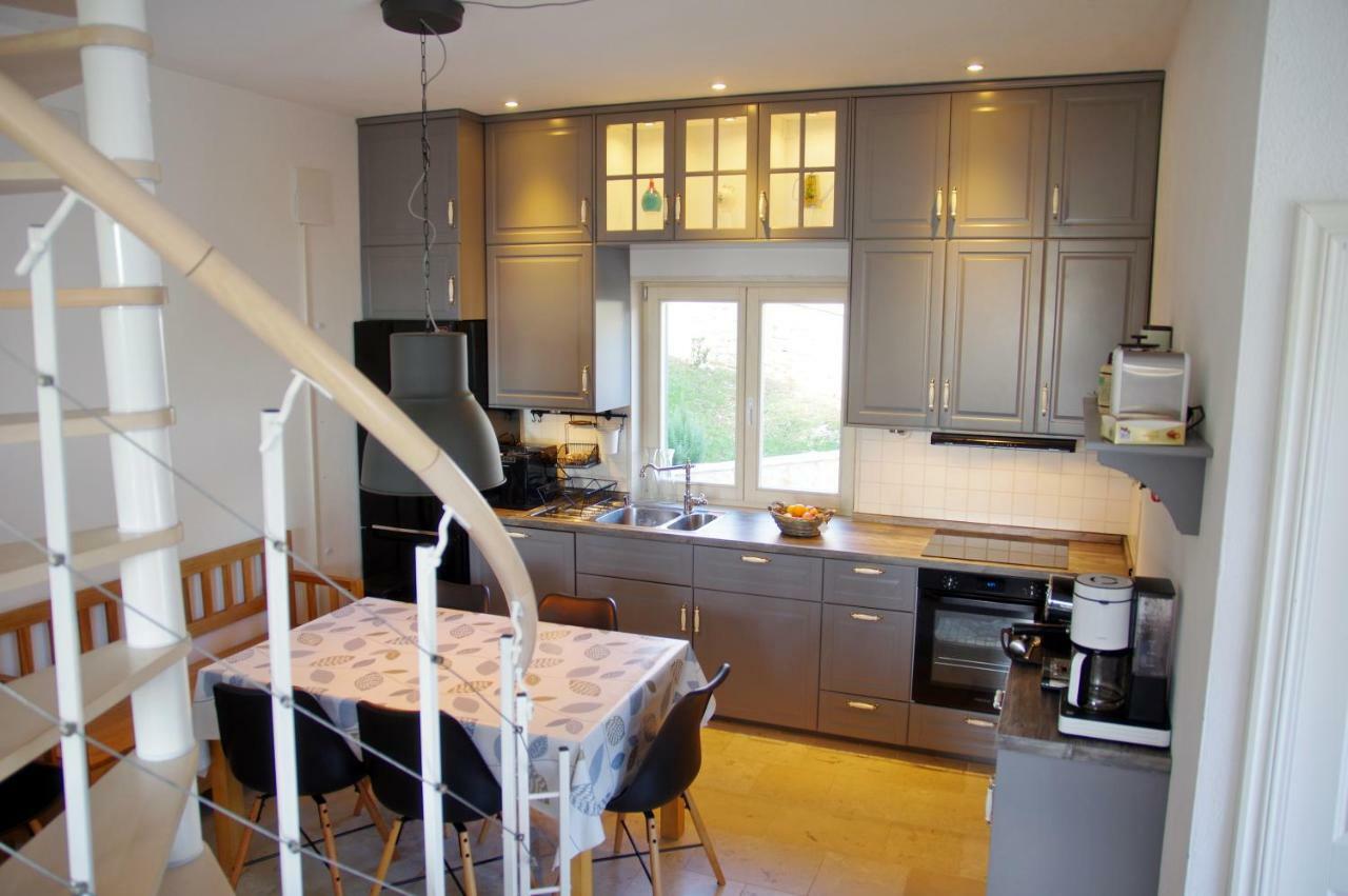 Holiday Home Nevista Sumartin Zewnętrze zdjęcie